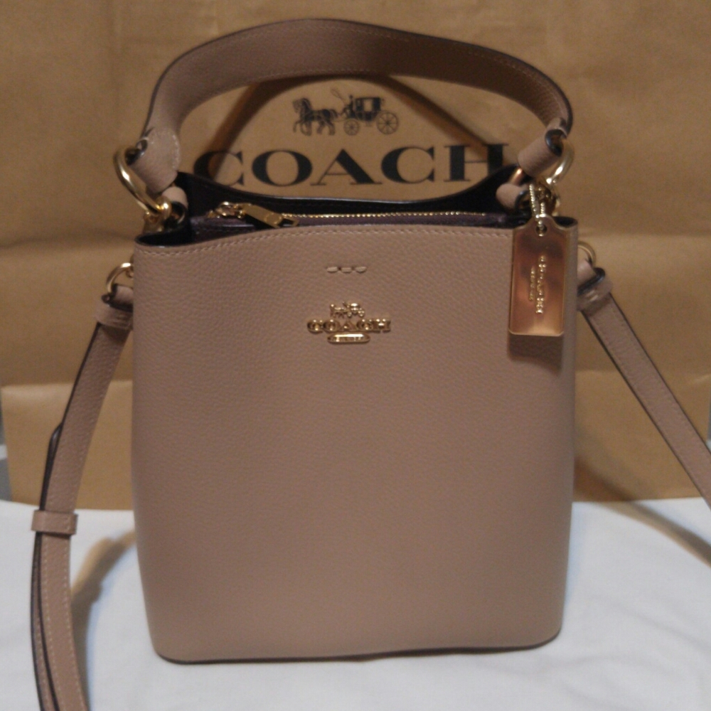 Like New! Coach Small Town Bucket Bag In Taupe